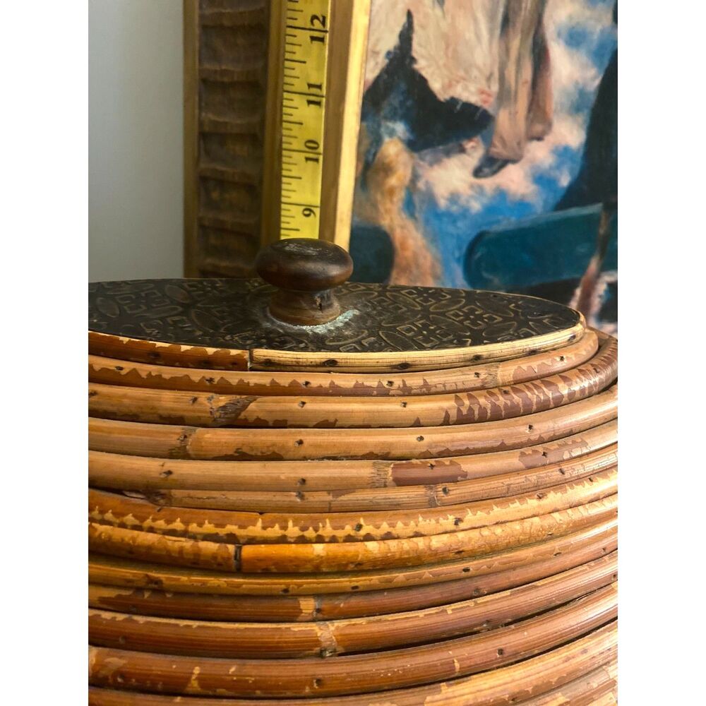Vintage Rattan Pencil Reed Basket Wood Interior Oval Lid - Picture 10 of 12